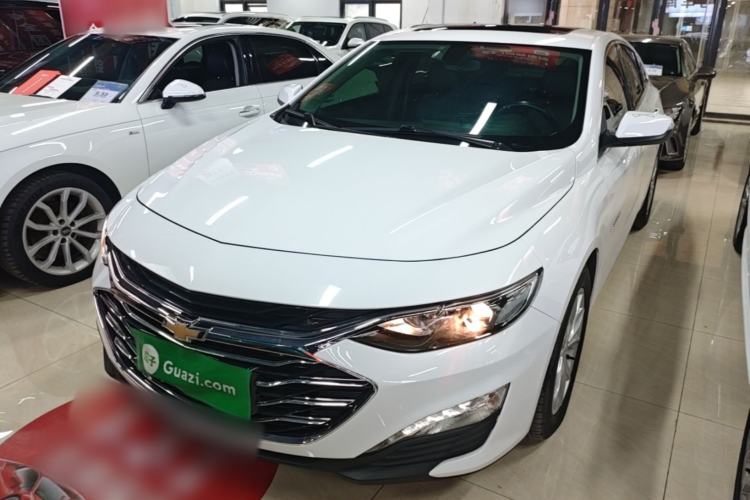 Chevrolet Malibu XL 2022 — фото 1