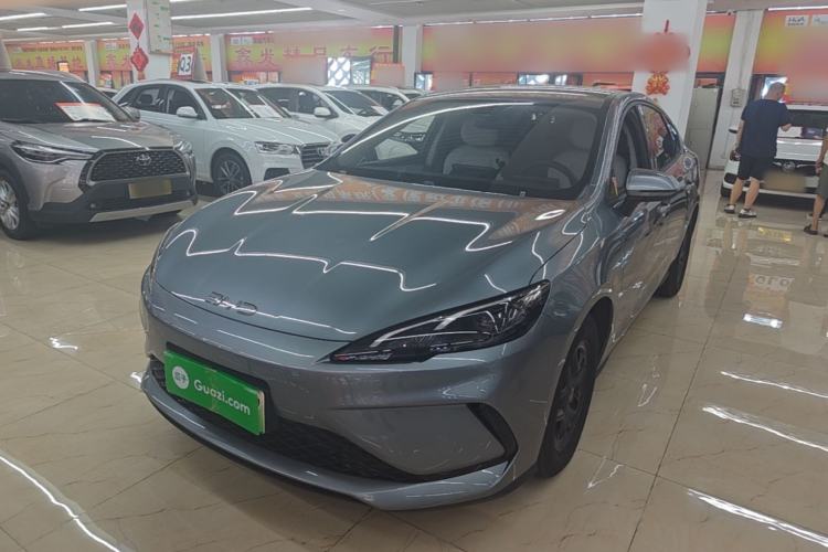 BYD Seal 05 DM-i 2025 — фото 1