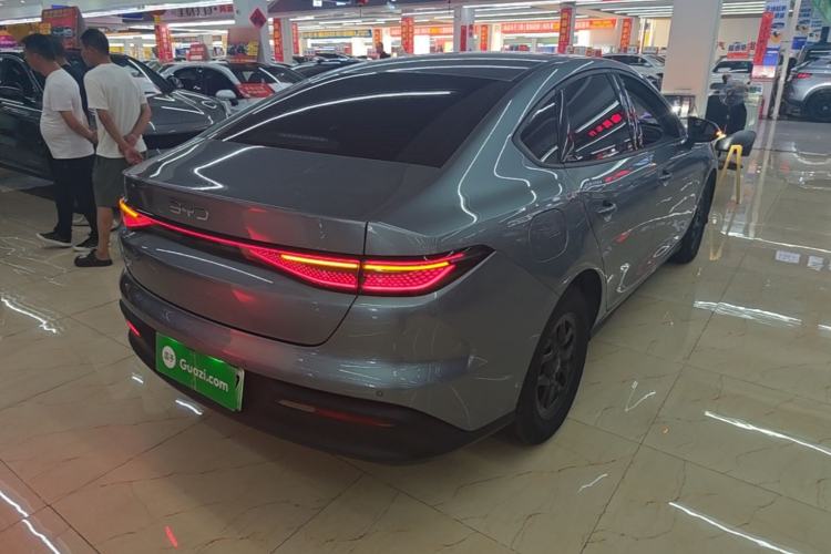 BYD Seal 05 DM-i 2025 — фото 3