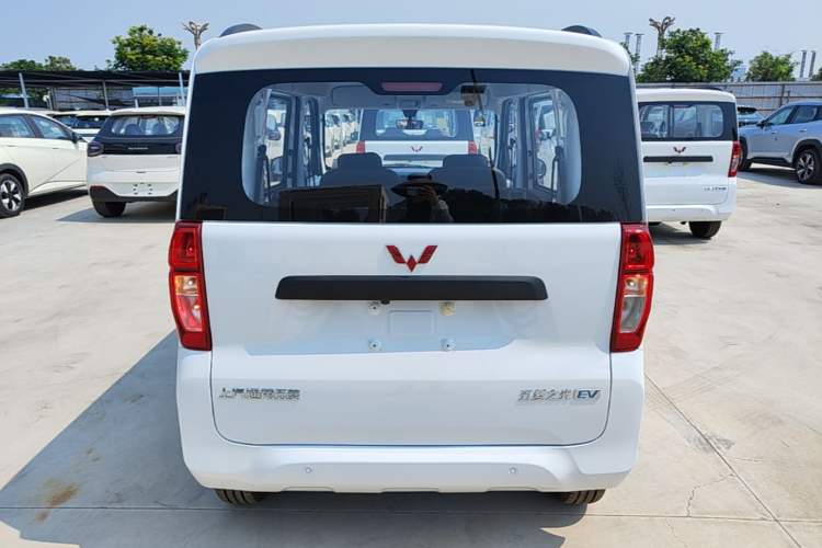 Wuling Zhiguang 2025 — 5