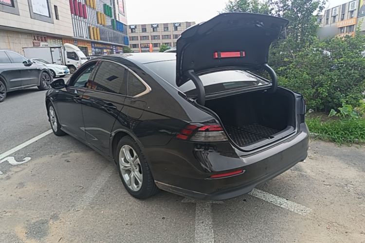 Honda Accord 2024 — 4