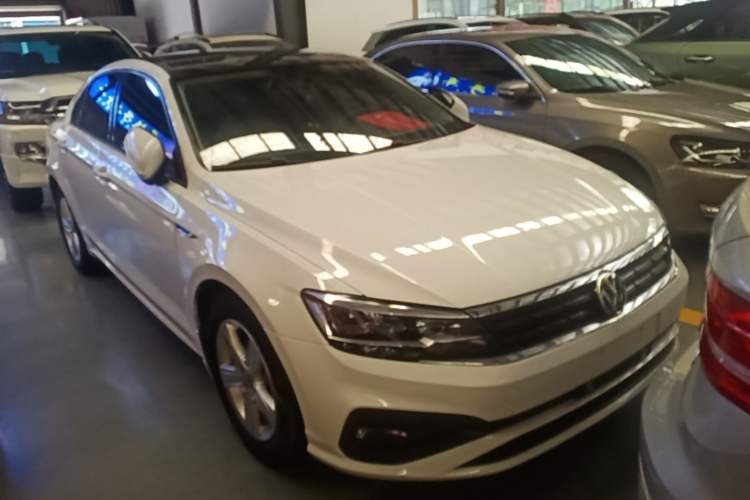Volkswagen Lamando 2021 — 3