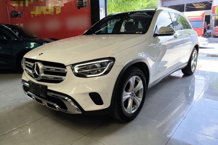 Mercedes-Benz GLC 260 L 2020 — фото 1