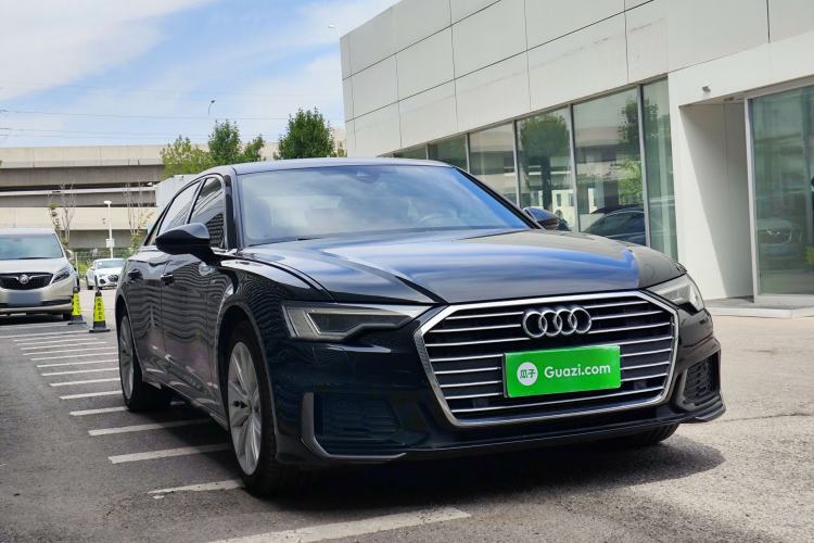 Audi A6L 2022 — 3