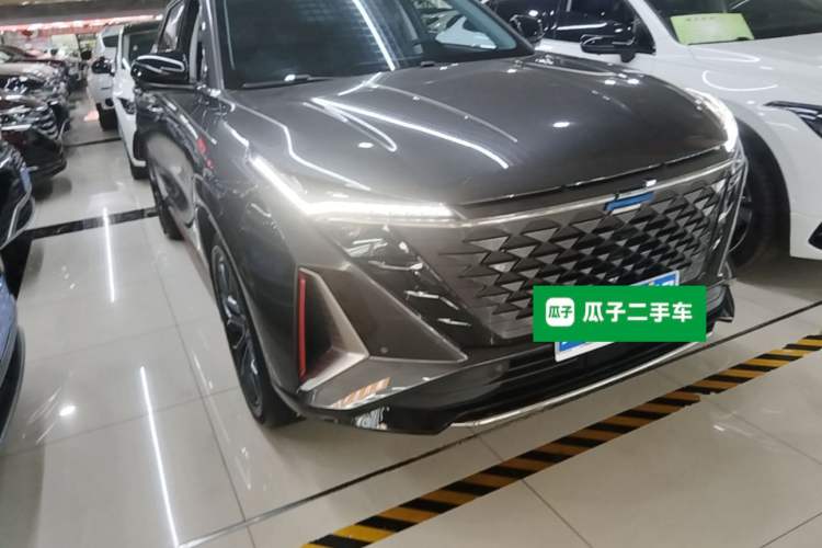 ChangAn Oshan Z6 2022 — 3