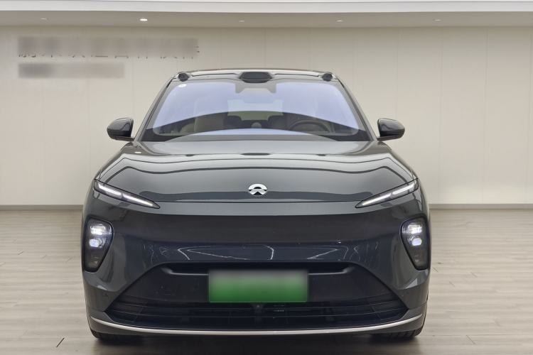 NIO ES8 2023 — 2