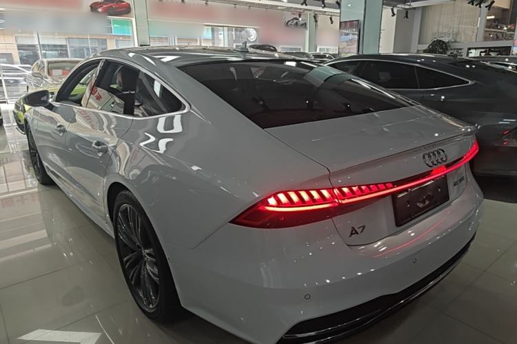 Audi A7 2023 — 4