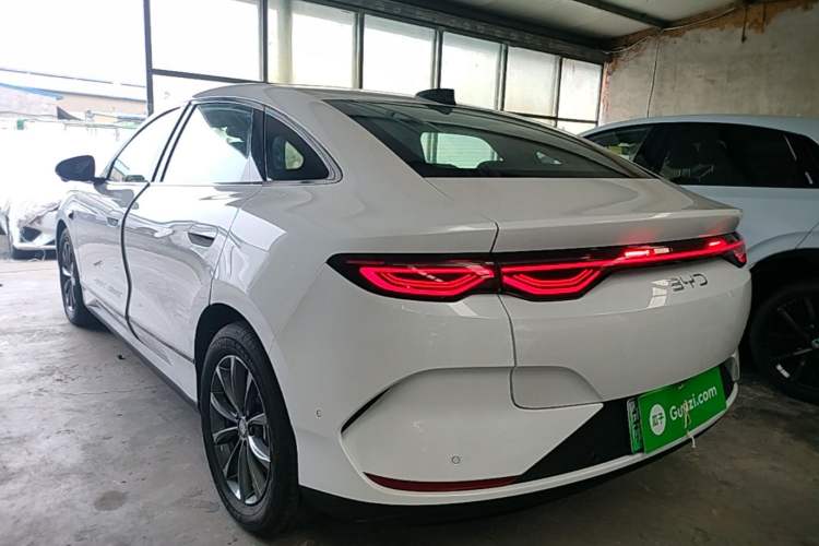BYD Qin L 2025 — фото 4