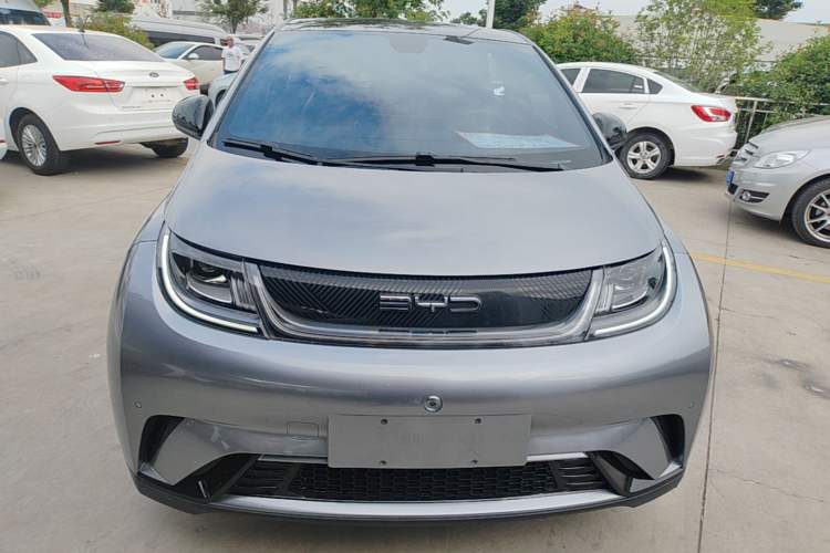 BYD Dolphin 2023 — 2