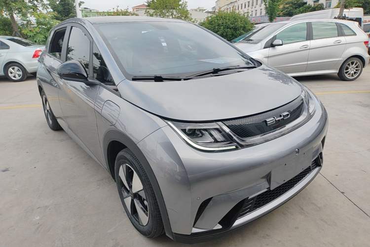 BYD Dolphin 2023 — 3