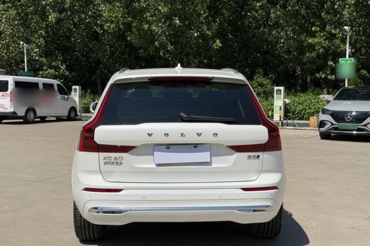 Volvo XC60 2026 — 5