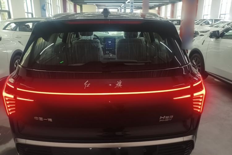 Hongqi HS3 PHEV 2025 — фото 5
