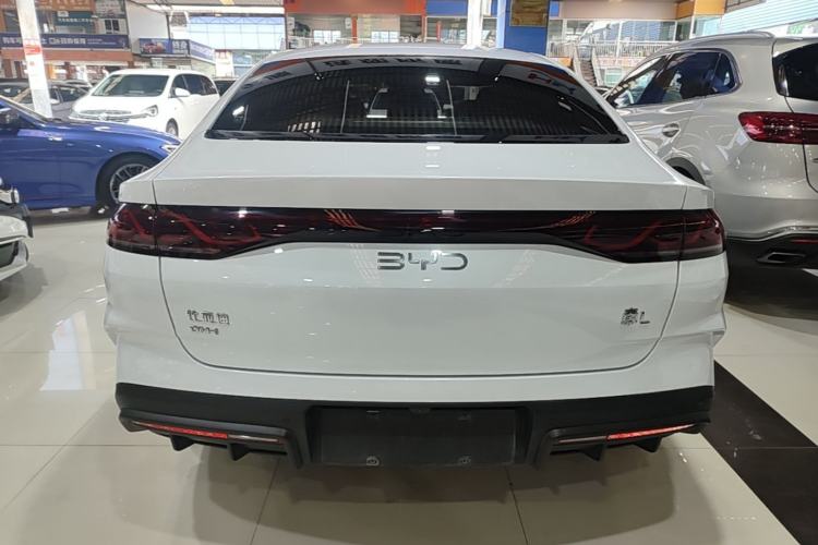 BYD Qin L 2024 — 5