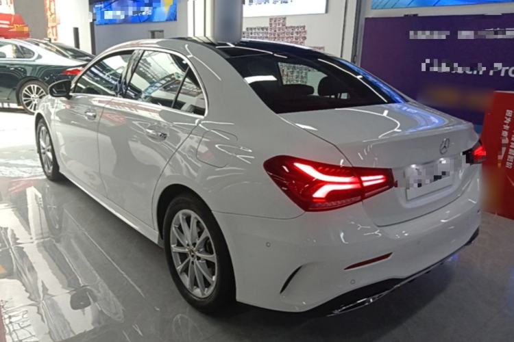 Mercedes-Benz benz a class 2022 — фото 4