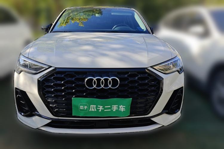 Audi Q3 2021 — 2