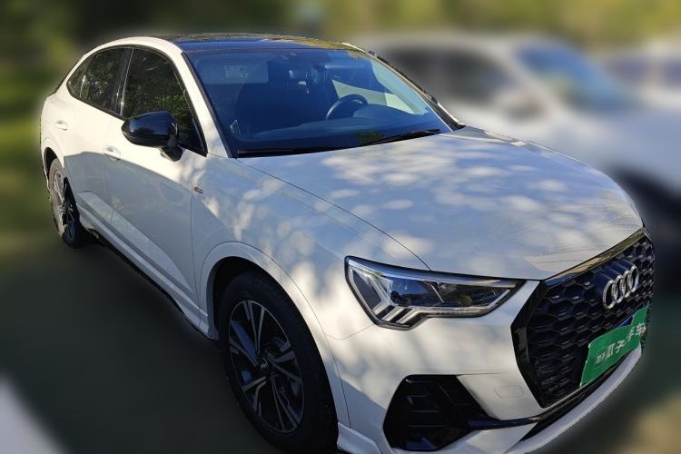 Audi Q3 2021 — 3