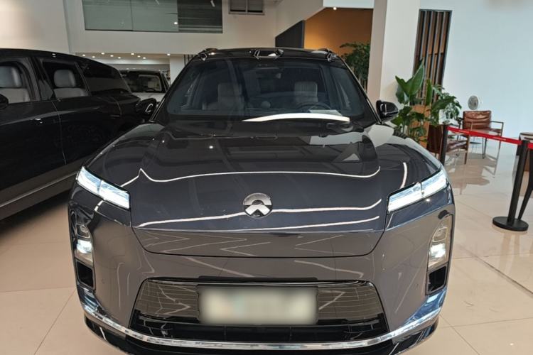 NIO ES8 2026 — 2