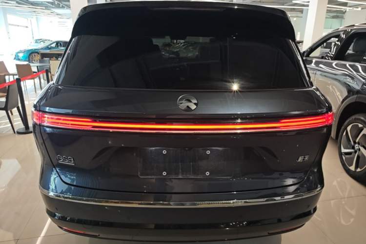 NIO ES8 2026 — 5