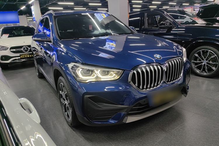 BMW X1 2022 — фото 3
