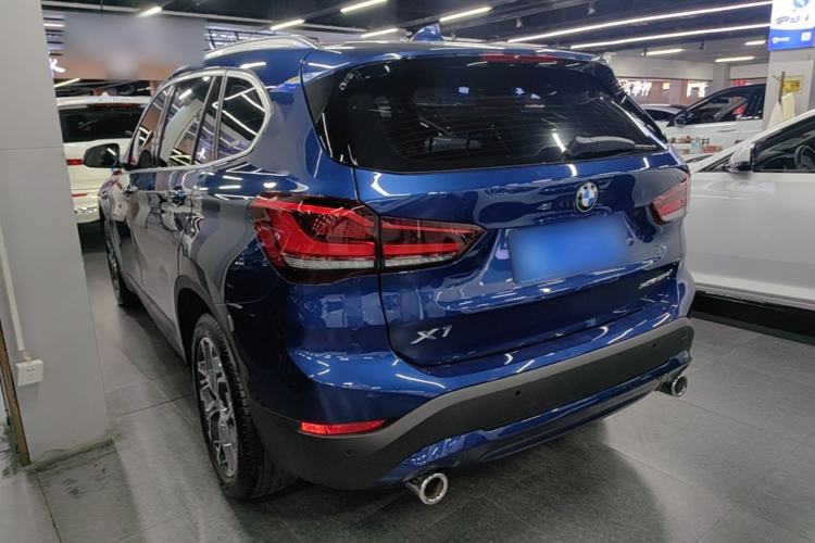 BMW X1 2022 — фото 4