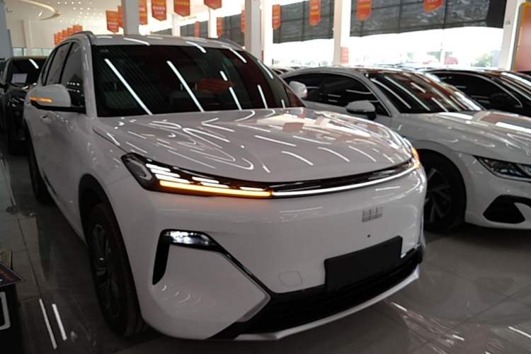 Geely Xingjian 7 2025 — 3