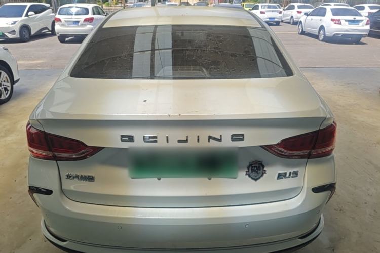 BAIC Beijing EU5 2022 — 5