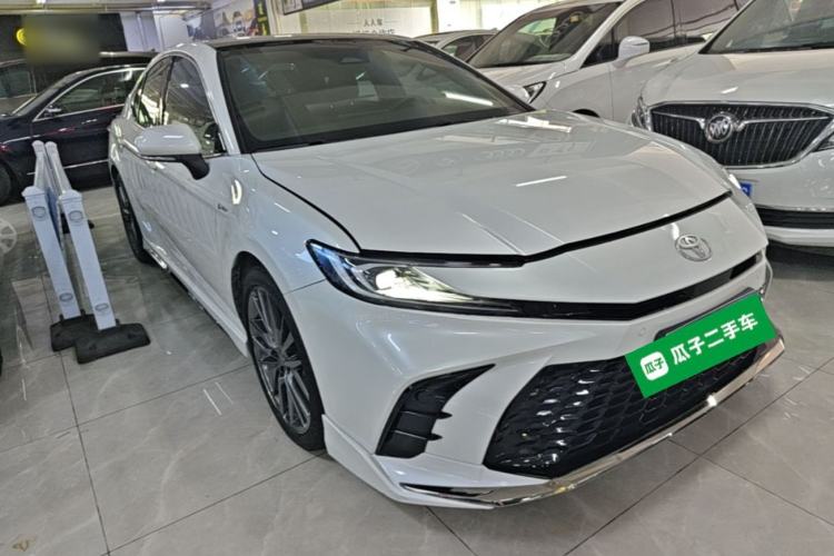Toyota Camry 2024 — 3