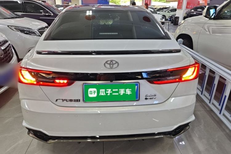 Toyota Camry 2024 — 5