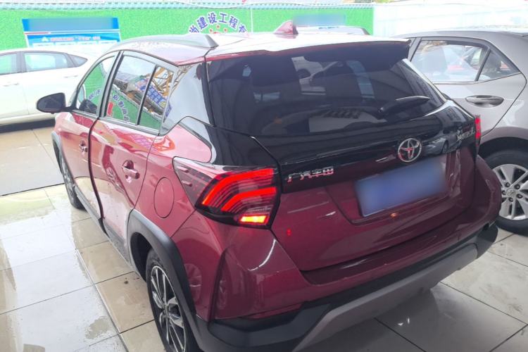 Toyota YARiS L 2022 — фото 4