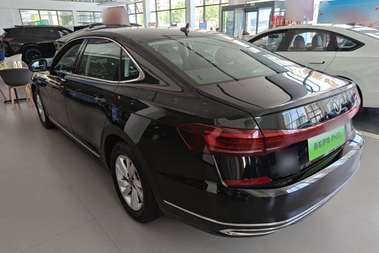 Volkswagen passat new energy 2025 — фото 4