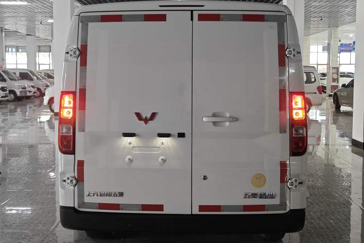 Wuling Yangguang 2024 — 5