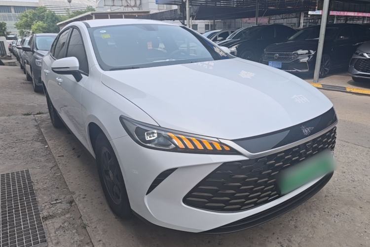 BYD Qin Plus 2025 — 3