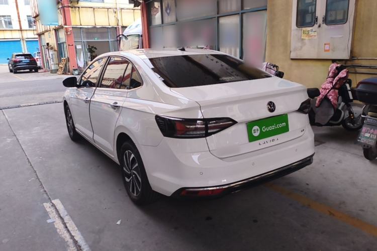 Volkswagen Lavida 2023 — фото 4