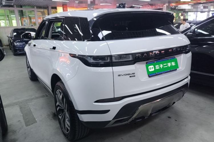 Land Rover Range Rover Evoque 2023 — фото 4
