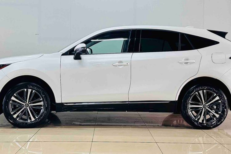 Toyota Venza 2023 — 3