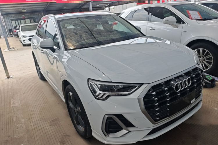 Audi Q3 2021 — 3