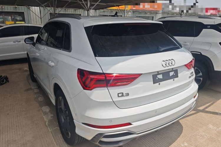 Audi Q3 2021 — 4