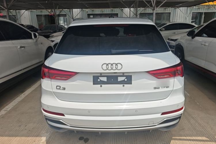 Audi Q3 2021 — 5