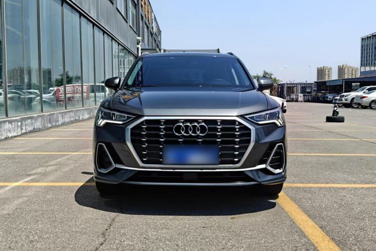Audi Q3 2019 — 2