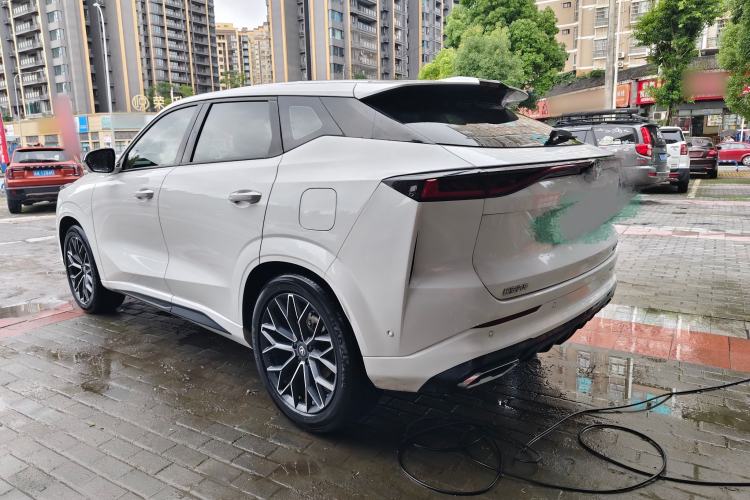 ChangAn UNI-Z 2024 — 4