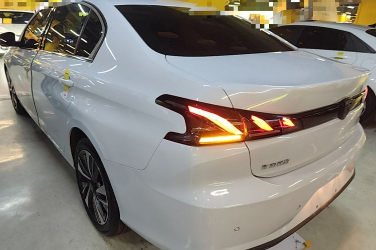 Peugeot 408 2024 — 4