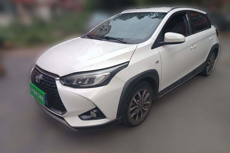 Toyota Yaris L 2020 — фото 1