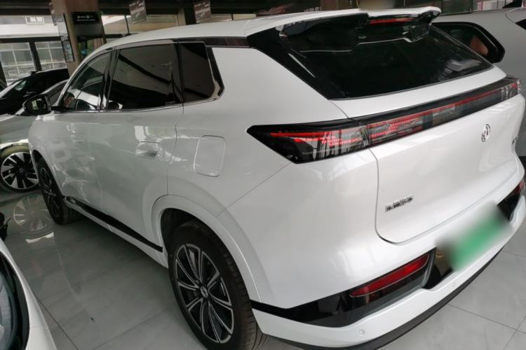 DongFeng L8 2025 — 4