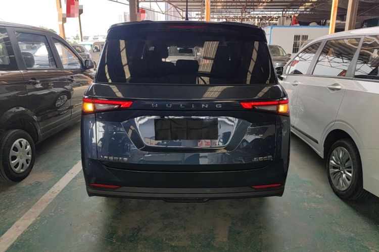 Wuling Jiachen 2022 — 5