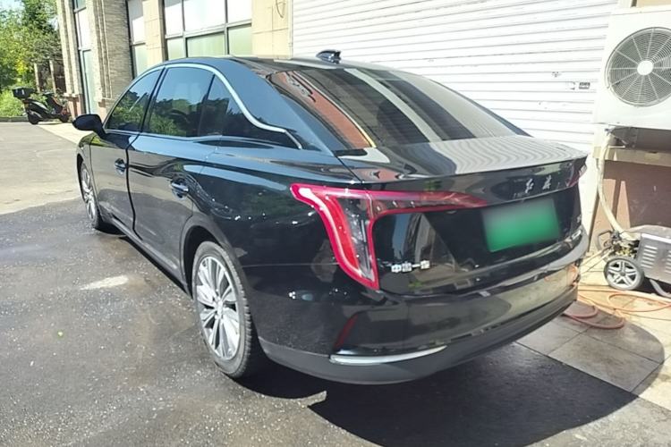 Hongqi E-QM5 2022 — 4
