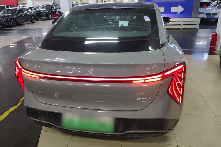 Hongqi EH7 2024 — 5