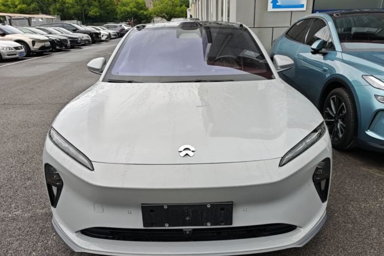 NIO ET5 2022 — 2