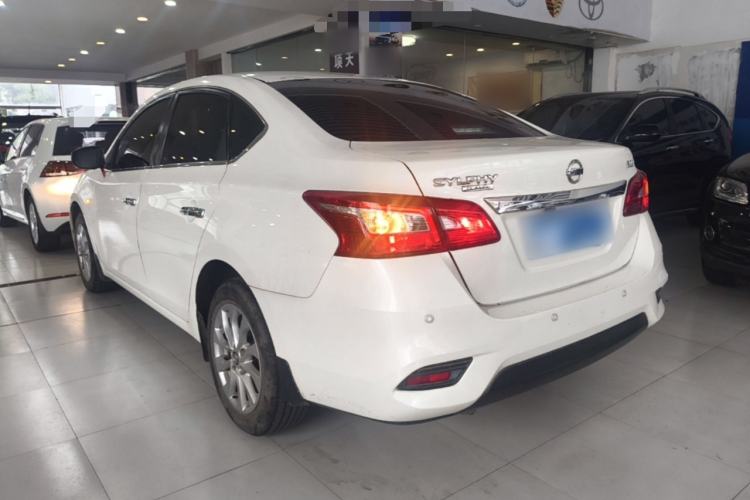 Nissan Sentra 2022 — 4