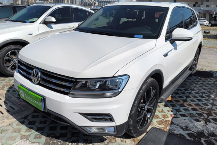 Volkswagen Tiguan L 2020 — фото 1