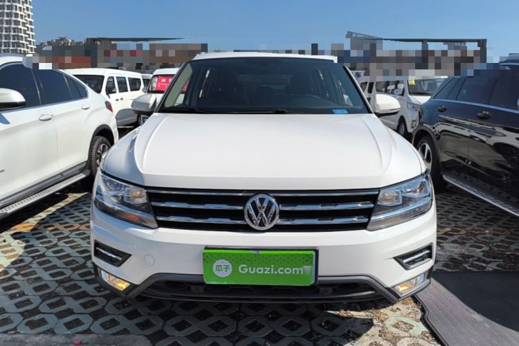 Volkswagen Tiguan L 2020 — фото 2